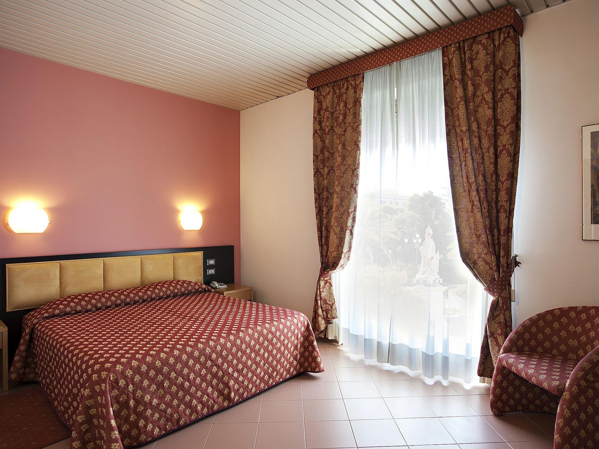 Hotel Vittoria Trapani Zewnętrze zdjęcie